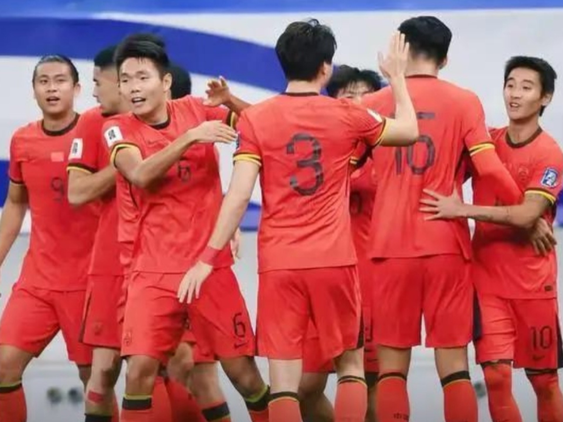 令人目不暇 令人目不暇