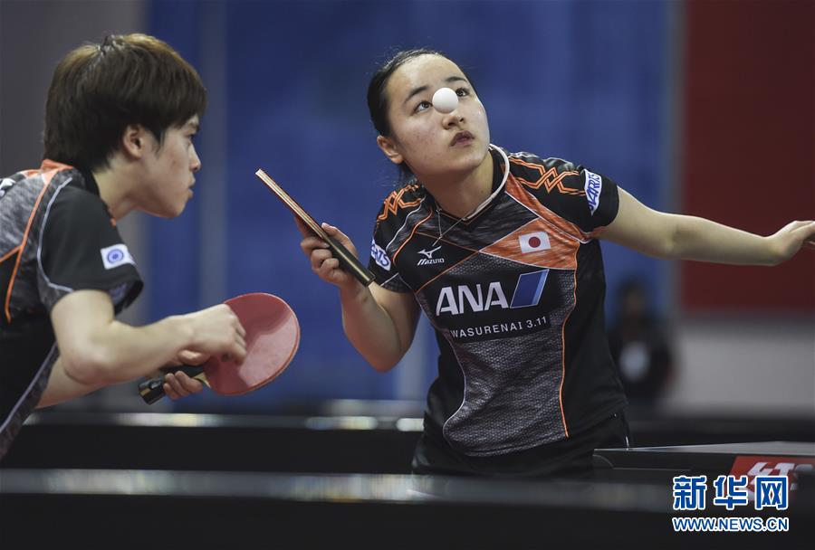 全会议上 全会议上